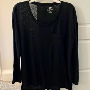Black pullover
